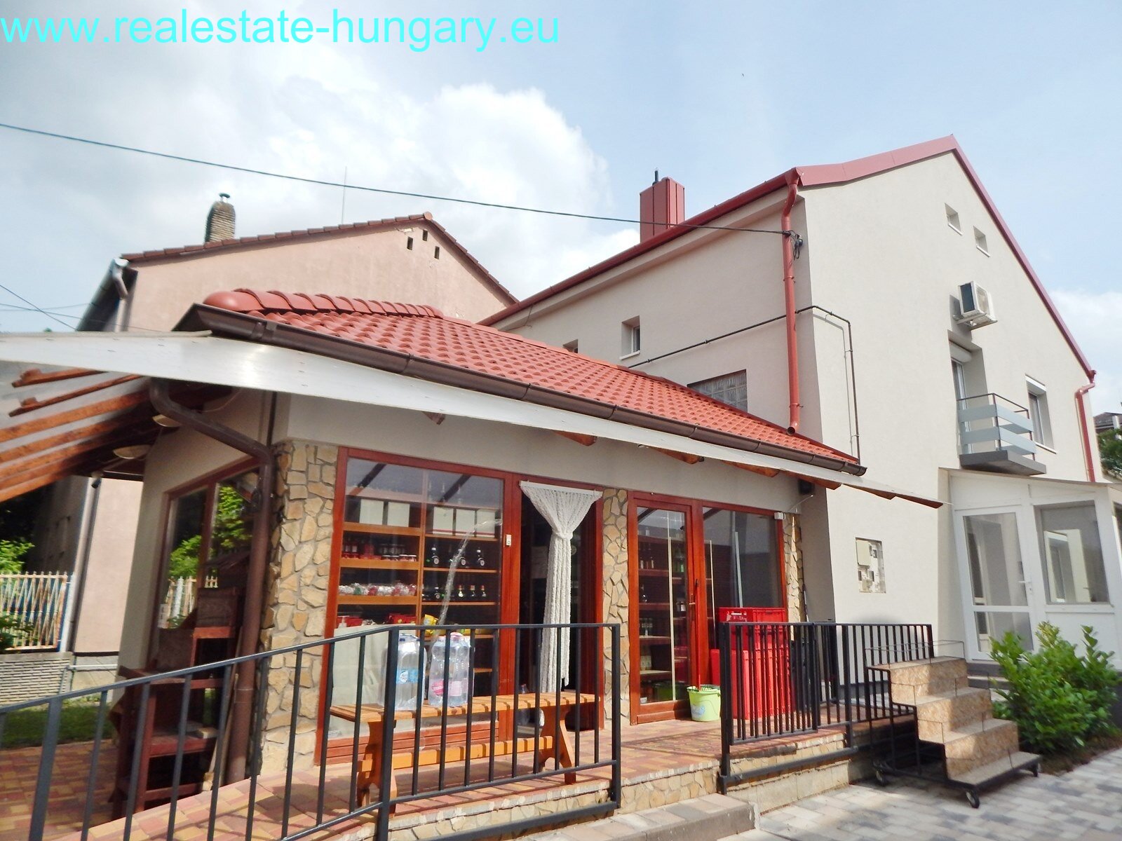 Hévíz: Wohnhaus mit Ladenlokal 